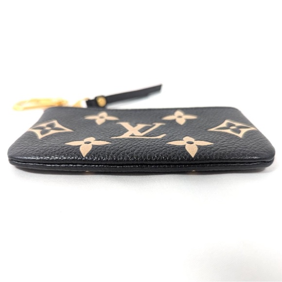 Louis Vuitton Monogram Black and Cream Key Holder - Picture 6 of 14